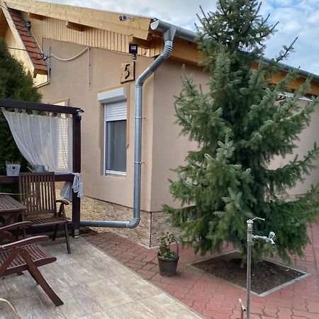 Mandi Apartman Veresegyház Extérieur photo